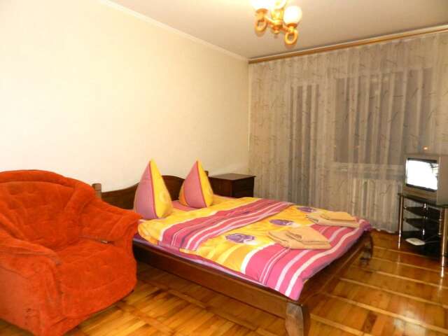Апартаменты 3-room Apartment 100m2 on Reliefna Street 6, by GrandHome Запорожье-8