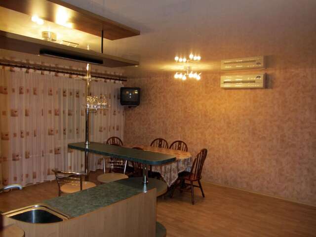 Апартаменты 3-room Apartment 100m2 on Reliefna Street 6, by GrandHome Запорожье-9